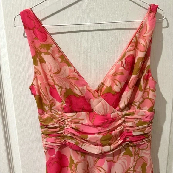 Maggie London Pink Blush Floral Silk
Chiffon Sleeveless Dress - Picture 3 of 7
